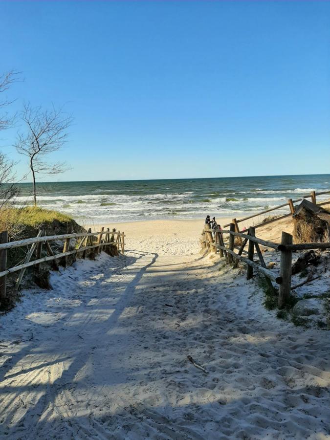 Zakatek Sasanki Villa Lubiatowo  Exteriör bild