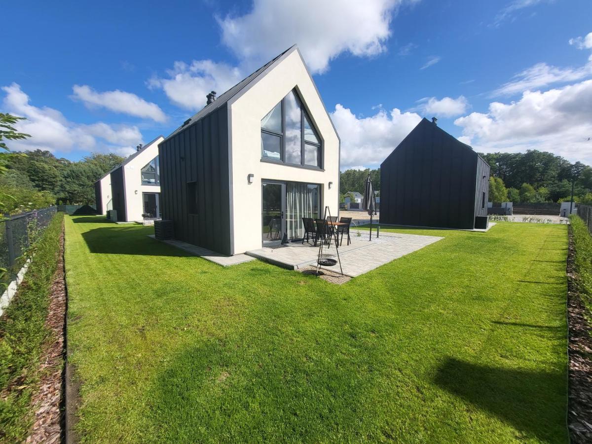 Zakatek Sasanki Villa Lubiatowo  Exteriör bild